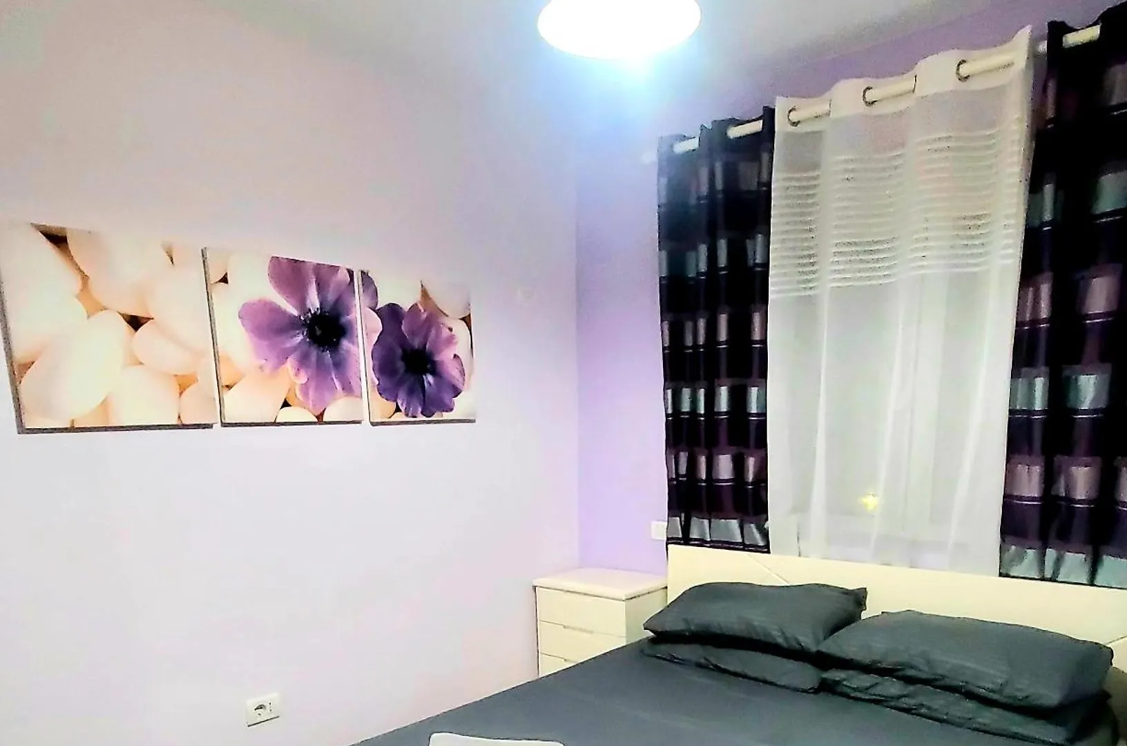 Tulips Central - Entire Apartment